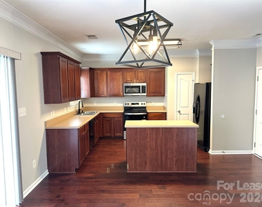 8227 Belmont Stables Drive - Photo Thumbnail 9