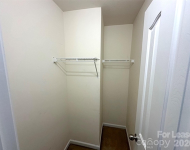 8227 Belmont Stables Drive - Photo Thumbnail 30