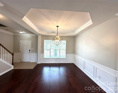8227 Belmont Stables Drive - Photo Thumbnail 4