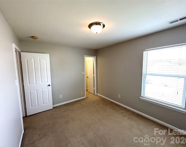 8227 Belmont Stables Drive - Photo Thumbnail 27