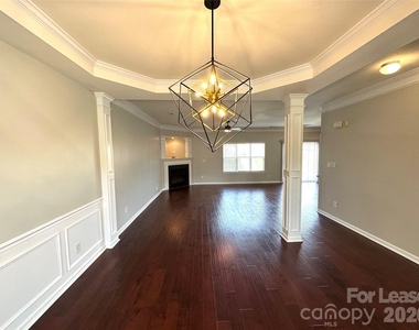 8227 Belmont Stables Drive - Photo Thumbnail 3