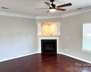 8227 Belmont Stables Drive - Photo Thumbnail 6