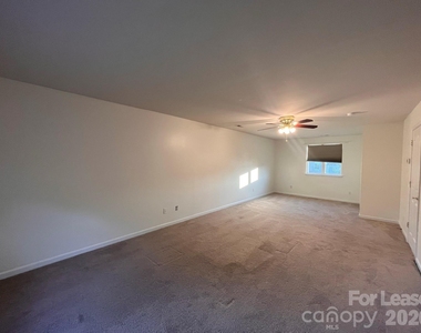 17508 Westmill Lane - Photo Thumbnail 13