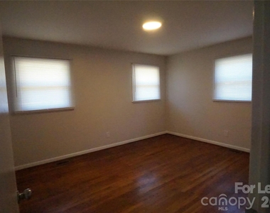 130 31st Avenue Nw - Photo Thumbnail 7