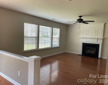 9204 Bellegarde Drive - Photo Thumbnail 6