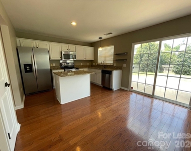 9204 Bellegarde Drive - Photo Thumbnail 5