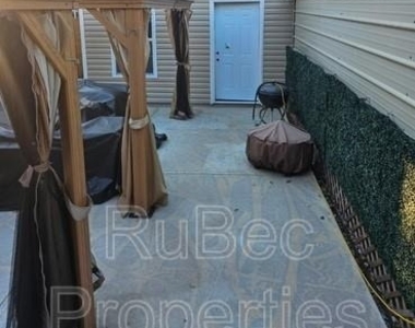 1813 Brewton Drive - Photo Thumbnail 13