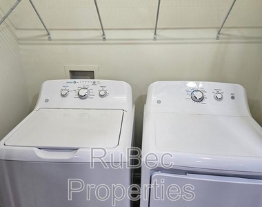 1813 Brewton Drive - Photo Thumbnail 8