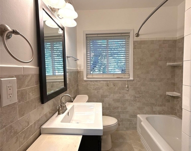932 Hickory Nut Street - Photo Thumbnail 14