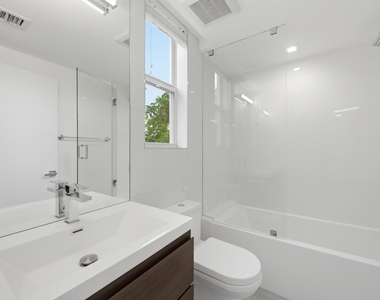 714 Ne 14th Avenue - Photo Thumbnail 21