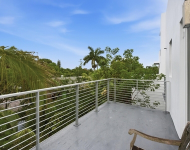 714 Ne 14th Avenue - Photo Thumbnail 26