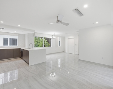 714 Ne 14th Avenue - Photo Thumbnail 5