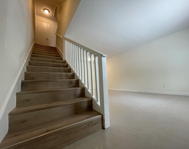 1231 Sw 61st Terrace - Photo Thumbnail 8