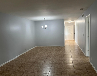 1100 Boxwood Drive - Photo Thumbnail 21