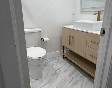 285 Ne Floresta Drive - Photo Thumbnail 16