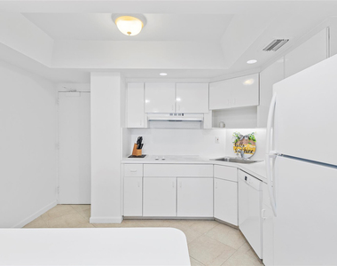 3800 Galt Ocean Drive - Photo Thumbnail 10