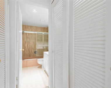 3800 Galt Ocean Drive - Photo Thumbnail 19