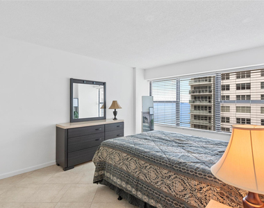 3800 Galt Ocean Drive - Photo Thumbnail 14