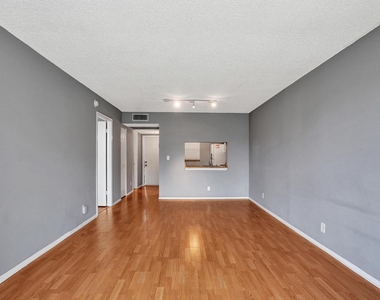 9460 Poinciana Place - Photo Thumbnail 9