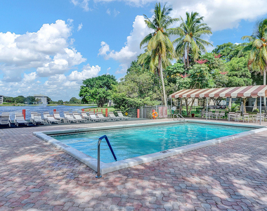 9460 Poinciana Place - Photo Thumbnail 22