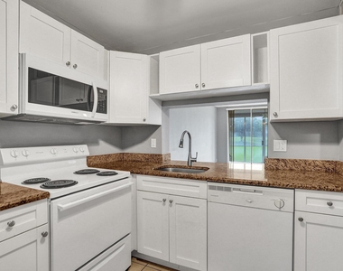 9460 Poinciana Place - Photo Thumbnail 3