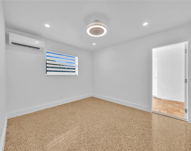 5122 Ne 19th Avenue - Photo Thumbnail 12