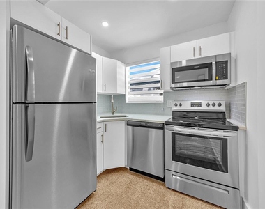 5122 Ne 19th Avenue - Photo Thumbnail 5