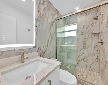 5122 Ne 19th Avenue - Photo Thumbnail 8