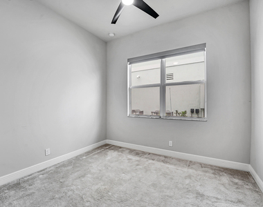 12582 Nautilus Circle - Photo Thumbnail 13