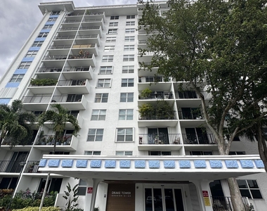1800 N Andrews Avenue - Photo Thumbnail 20