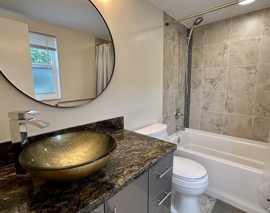1800 N Andrews Avenue - Photo Thumbnail 10