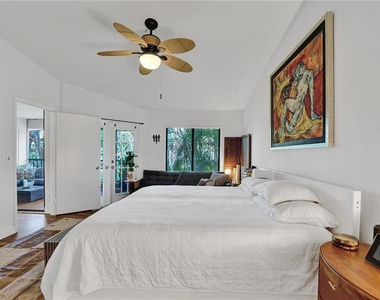 7533 Glendevon Lane - Photo Thumbnail 34