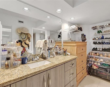 7533 Glendevon Lane - Photo Thumbnail 31