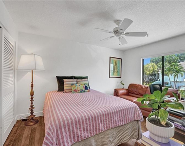 7533 Glendevon Lane - Photo Thumbnail 19