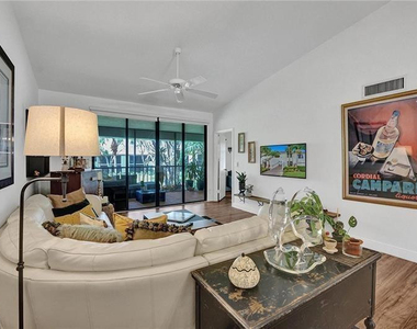 7533 Glendevon Lane - Photo Thumbnail 13