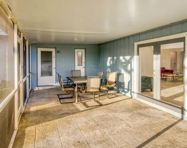 2200 N 47th Avenue - Photo Thumbnail 20