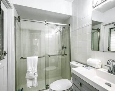 2200 N 47th Avenue - Photo Thumbnail 10