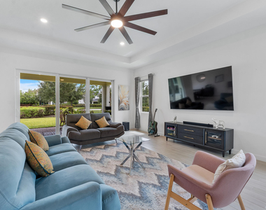 19036 Broad Shore Walk - Photo Thumbnail 6