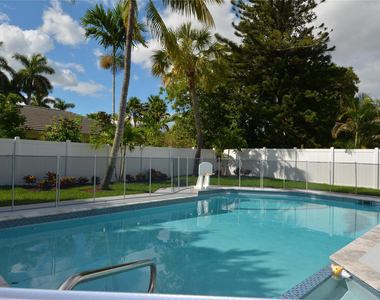 3840 N 42nd Terrace - Photo Thumbnail 22