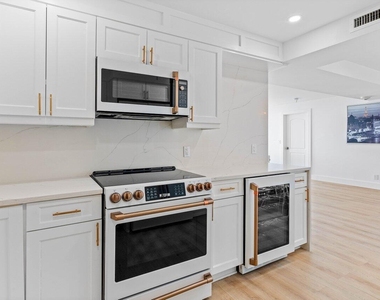 1701 S Flagler Drive - Photo Thumbnail 6