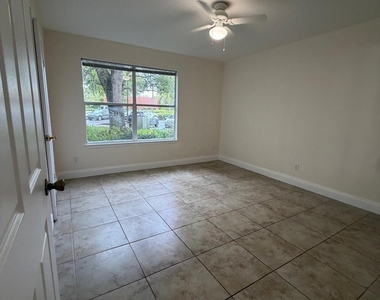 1825 Palm Cove Boulevard - Photo Thumbnail 12