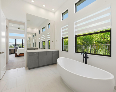 13128 Feathering Way - Photo Thumbnail 36