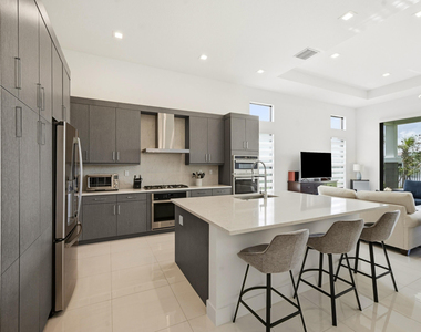 13128 Feathering Way - Photo Thumbnail 12