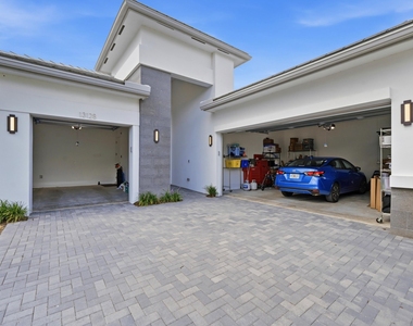 13128 Feathering Way - Photo Thumbnail 8