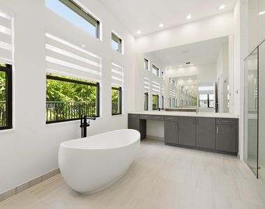 13128 Feathering Way - Photo Thumbnail 32