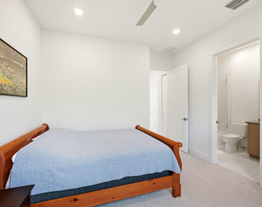 13128 Feathering Way - Photo Thumbnail 29