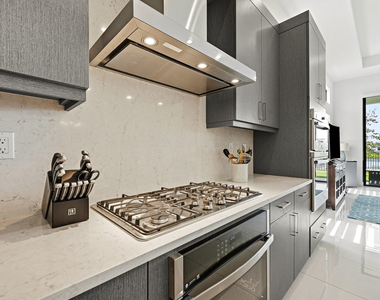 13128 Feathering Way - Photo Thumbnail 13