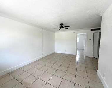 2127 Davie Boulevard - Photo Thumbnail 1