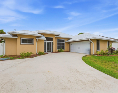 1280 Sw Kalevala Drive - Photo Thumbnail 3