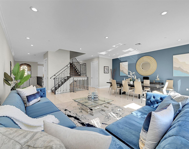 2254 Se 7th Street - Photo Thumbnail 9